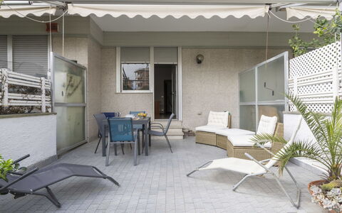 Alloggio:&nbsp;Corner Near the Sea 713.2