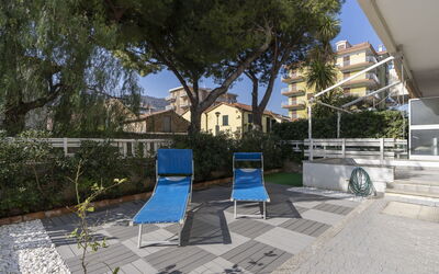 Fronte Mare 713.1: Cielo, Nube, Ecoregione, Pianta, Lotto, Costruzione, Paesaggio Naturale, Porta, Plain, Erba
