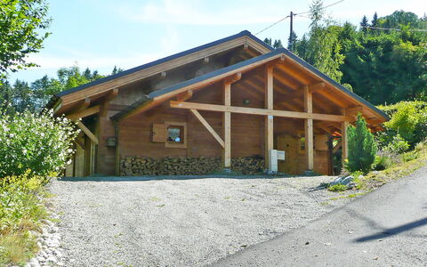 Du Bulle: Proprietà, Casa, Villetta, Costruzione, Casa, Immobiliare, Tetto, Log Cabin, Albero, Area Rurale