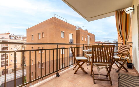 Riumar: Cielo, Proprietà, Costruzione, Legna, Finestra, Recinzione, Casa, Nube, Portico, Shade