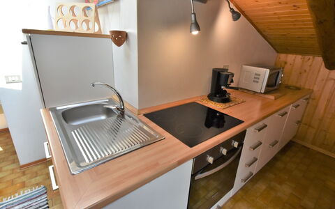 Nido dello Stelvio: Controsoffitto, Cabinetry, Lavandino Della Cucina, Proprietà, Rubinetto, Cucina, Elettrodomestico Da Cucina, Elettrodomestico, Lavello, Idraulico Fixture