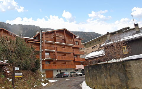 Isabella: Cittadina, Zona Residenziale, Quartiere, Proprietà, Cielo, Parete, Casa, Costruzione, Villaggio, Architettura
