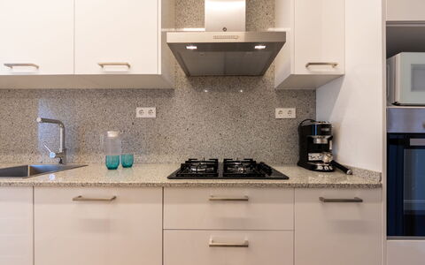 Atlantis: Cabinetry, Controsoffitto, Costruzione, Cucina Stufa, Elettrodomestico Da Cucina, Lavandino Della Cucina, Cucina, Elettrodomestico, Cassetto, Illuminazione