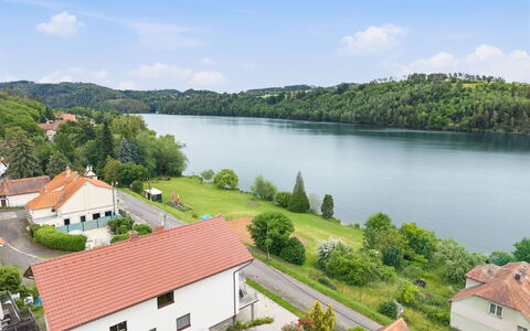Zupanovice 100: Mobilia, Mobili Da Esterno, Sedia, Giardino, Backyard, Shade, Cortile, Landscaping, Eco Hotel, Tavolo Esterno