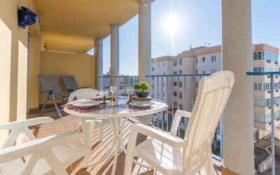 Stella Maris 899.2: Cielo, Nube, Costruzione, Pianta, Albero, Finestra, Street Luce, Urban Design, Lotto, Zona Residenziale