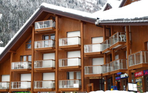 Les Combettes D et e: Proprietà, Costruzione, Casa, Neve, Appartamento, Immobiliare, Casa, Inverno, Tetto, Proprietà Del Materiale