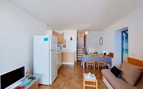 Le Barcarès 966: Mobilia, Interior Design, Legna, Pavimentazione, Pavimento, Appartamento, Camera, Soffitto, Sedia, Soggiorno