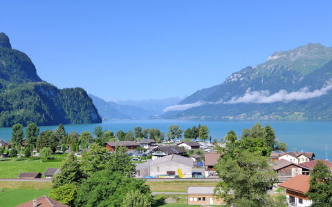 Brienz Sunset: Cielo, Acqua, Montagna, Risorse Idriche, Pianta, Paesaggio Naturale, Azzurro, Highland, Albero, Costiera E Morfologie Oceanic