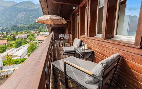 Brienz Sunset: Albero, Legna, Villetta, Casa, Tetto, Casa, Lotto, Area Rurale, Raccordo