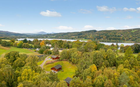 Balnain 3 Bed: Nube, Cielo, Pianta, Ecoregione, Montagna, Paesaggio Naturale, Albero, Fiore, Lotto, Highland
