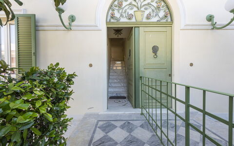 La Villetta: Costruzione, Pianta, Proprietà, Bianca, Porta, Casa, Architettura, Legna, Parete