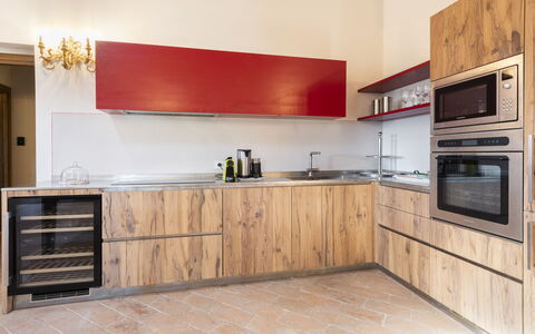 Villa Campestri: Marrone, Cabinetry, Controsoffitto, Elettrodomestico Da Cucina, Cucina Stufa, Elettrodomestico, Cucina, Legna, Costruzione, Interior Design