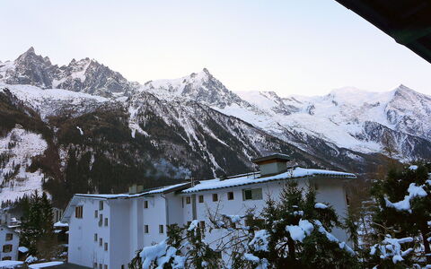 Les Charmoz: Cielo, Neve, Montagna, Costruzione, Mondo, Pendenza, Finestra, Highland, Congelamento, Paesaggio Naturale