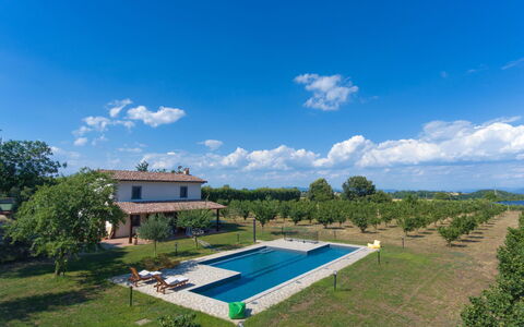 Pescatori: Acqua, Cielo, Pianta, Costruzione, Azzurro, Paesaggio Naturale, Albero, Corpo D'Acqua, Spiaggia, Terreno