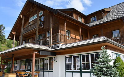 Turracher Höhe 121: Cielo, Costruzione, Nube, Proprietà, Finestra, Pianta, Casa, Legna, Urban Design, Condominio