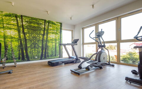 Gea Eco: Nube, Cielo, Acqua, Montagna, Costruzione, Highland, Albero, Corpo D'Acqua, Finestra, Lago