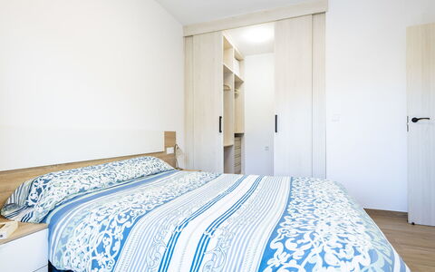 Orion: Mobilia, Costruzione, Proprietà, Comfort, Azzurro, Porta, Telaio Del Letto, Tessile, Casa