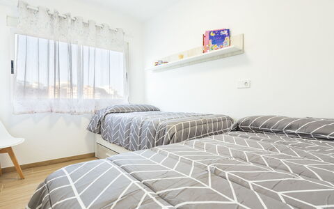 Orion: Mobilia, Comfort, Finestra, Costruzione, Legna, Interior Design, Shade, Telaio Del Letto, Casa