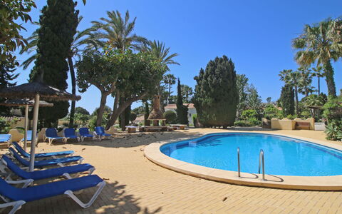 Las Cabañas: Acqua, Cielo, Proprietà, Pianta, Azzurro, Albero, Blu, Shade, Botanica, Piscina