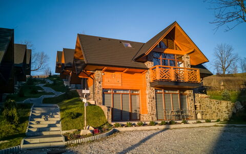 Zakopane 460: Mobilia, Mobili Da Esterno, Sedia, Giardino, Vaso Di Fiori, Terrazza, Tavolo Esterno, Estate, Pianta Della Casa, Landscaping