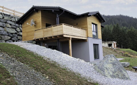 Mountain Lodge - Klippitztörl: Pianta, Cielo, Costruzione, Finestra, Proprietà, Nube, Casa, Lotto, Pendenza, Villetta