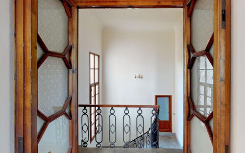 Villa La Cicogna Tuscany: Proprietà, Costruzione, Porta, Legna, Interior Design, Pavimento, Parete, Linea, Casa