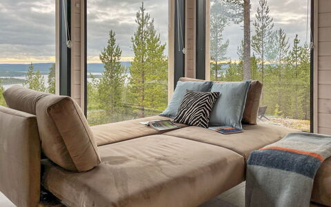 Villa Horihane: Mobilia, Legna, Interior Design, Divano, Pavimentazione, Pavimento, Soggiorno, Camera, Appartamento