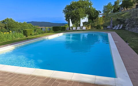 La Casa nel Borgo: Blu, Piscina, Materiale Composito, Ricorrere, Shade, Eco Hotel, Giochi D'Acqua, Hacienda, Landscaping, Terme