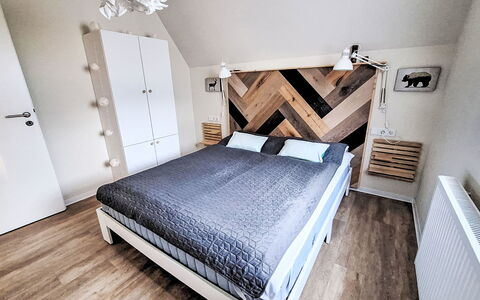 Waldoase: Mobilia, Legna, Camera Da Letto, Interior Design, Pavimentazione, Pavimento, Letto, Camera, Pavimento In Legno, Bedding