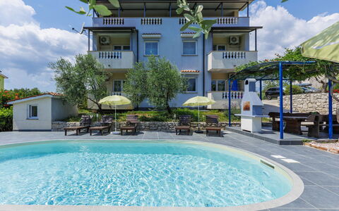 Labin 389: Estate, Mobili Da Esterno, Villa, Cortile, Balcone, Hotel, Dimora
