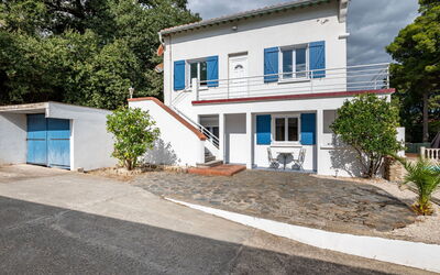 Villa les Treilles