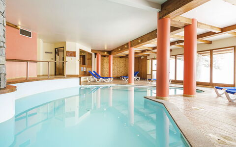 Vallandry 651: Acqua, Piscina, Costruzione, Pavimento, Tempo Libero, Pavimentazione, Casa, Immobiliare, Ricreazione, Soffitto