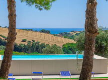 Villa Elpidio