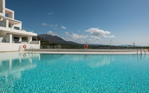 Mañanas Felices Iii: Acqua, Nube, Cielo, Risorse Idriche, Costruzione, Pianta, Azzurro, Piscina, Finestra, Costiera E Morfologie Oceanic