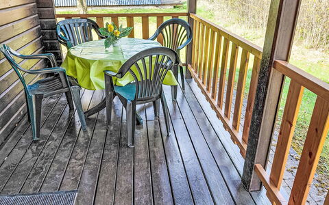 Geli: Legna, Portico, Pavimento In Legno, Mobilia, Pavimentazione, Pavimento, Latifoglie, Mobili Da Esterno, Deck, Color Legno