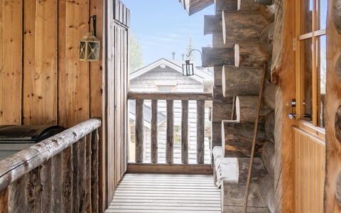 Rukanhippu: Legna, Plank, Latifoglie, Materiale Composito, Color Legno, Log Cabin, Villetta, Legname, Corrimano, Materiali Naturali