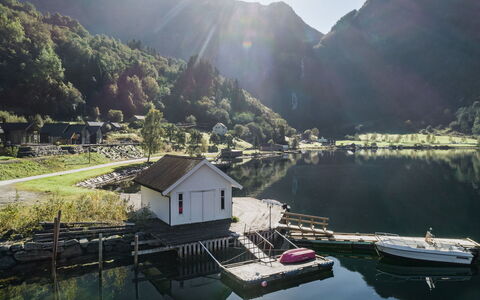 Mathias: Acqua, Corpo D'Acqua, Geografia Montane, Alveo, Montagna, Paesaggio, Highland, Banca, Lago, Villetta