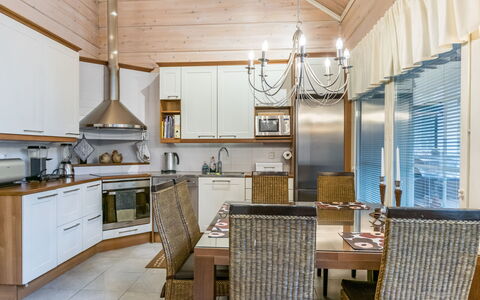 Otsonherra: Villetta, Casa, Casa, Edifici Giardino, Raccordo, Log Cabin, Agriturismo, Estate, Capannone, Cortile