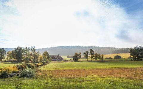 Forsthaus Gut Malberg: Neve, Cielo, Montagna, Finestra, Nube, Costruzione, Casa, Pendenza, Albero, Villetta