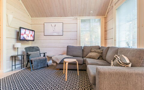 Otso: Legna, Pavimentazione, Interior Design, Pavimento, Casa, Soggiorno, Mobilia, Camera, Pavimento In Legno, Divano