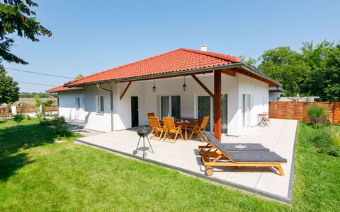Sunstreet: Costruzione, Pianta, Cielo, Finestra, Albero, Casa, Porta, Lotto, Shade, Villetta