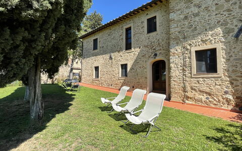 Montauto: Costruzione, Proprietà, Finestra, Pianta, Lotto, Cielo, Erba, Albero, Casa, Sedia