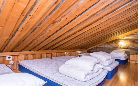 Satukero a 2: Villetta, Casa, Casa, Edifici Giardino, Raccordo, Log Cabin, Agriturismo, Estate, Capannone, Cortile