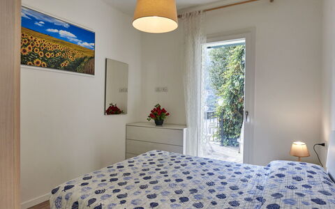 Anna: Mobilia, Proprietà, Pianta, Comfort, Azzurro, Cabinetry, Illuminazione, Pianta Della Casa, Letto, Telaio Del Letto