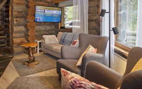 Agenttimajat 1: Legna, Mobilia, Interior Design, Camera, Soggiorno, Pavimentazione, Soffitto, Casa, Divano, Villetta