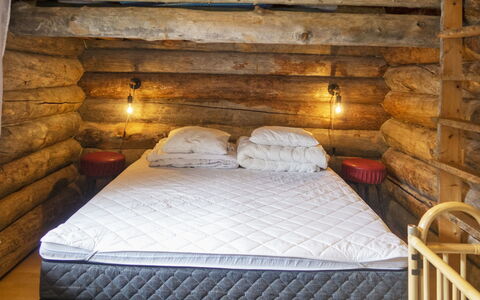 Agenttimajat 1: Legna, Camera Da Letto, Letto, Biancheria, Bedding, Lenzuolo, Pavimento, Telaio Del Letto, Camera, Latifoglie