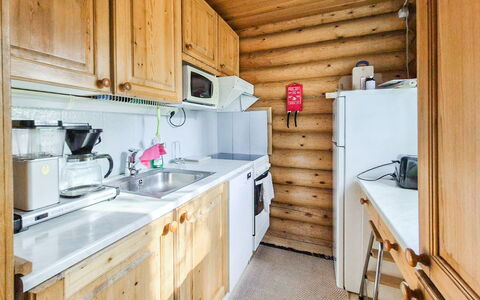Munkero: Legna, Cucina, Apparecchio Major, Lavello, Controsoffitto, Elettrodomestico Da Cucina, Color Legno, Rubinetto, Log Cabin, Idraulico Fixture
