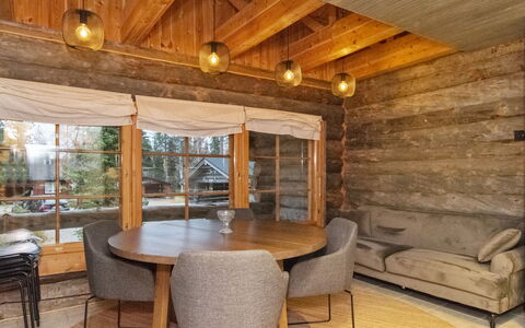 Joikupirtti B: Villetta, Casa, Casa, Edifici Giardino, Raccordo, Log Cabin, Agriturismo, Estate, Capannone, Cortile
