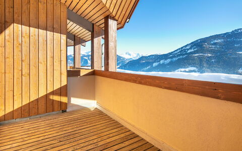 Les Avanchers-Valmorel 605: Cielo, Proprietà, Finestra, Legna, Costruzione, Shade, Interior Design, Color Legno, Parete, Montagna