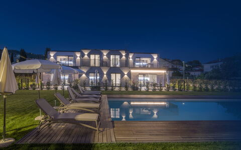 Imperia 388: Cielo, Azzurro, Costruzione, Pianta, Urban Design, Paesaggio, Tempo Libero, Facciata, Resort Citta ', Città